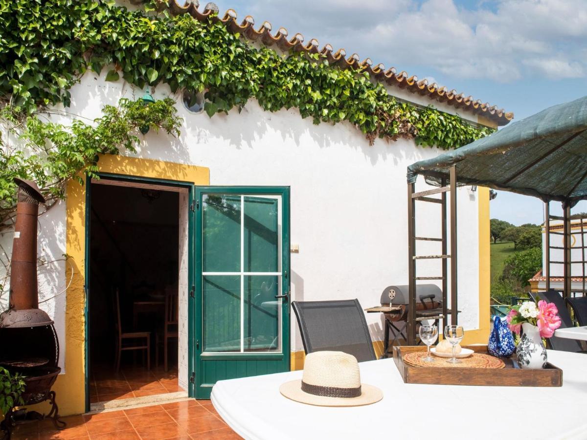House With Authentic Tiling And Antique Furniture Villa Montemor-o-Novo Eksteriør bilde